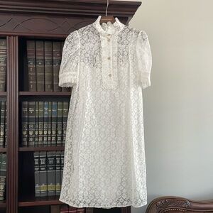 lace back cap sleeve wedding dress Cap Sleeve A-line Wedding Dress with Venise Lace main image 0